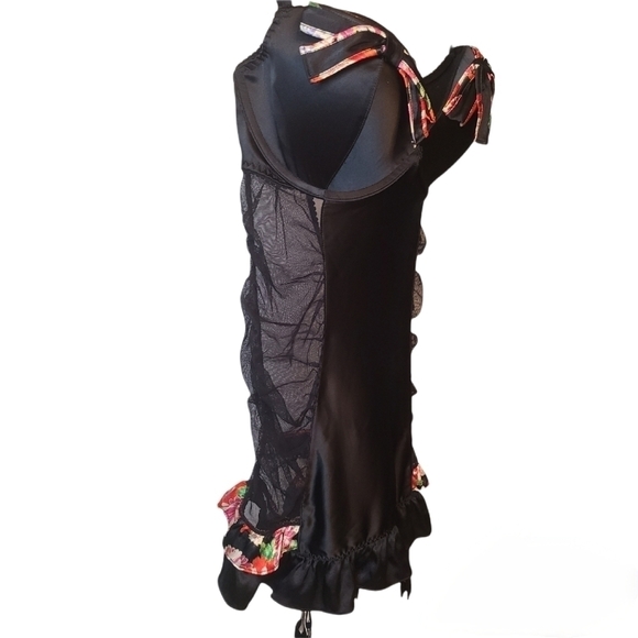 Victoria's Secret Lingerie Black Floral Bows, Mesh Panels, Garter Straps 36D - Picture 5 of 15
